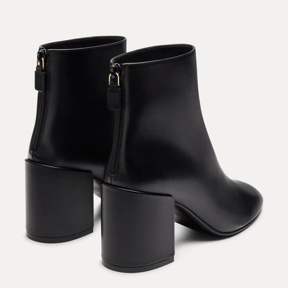 Bacari Zip Bootie 75 - Black Leather
