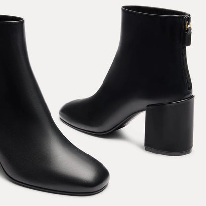 Bacari Zip Bootie 75 - Black Leather