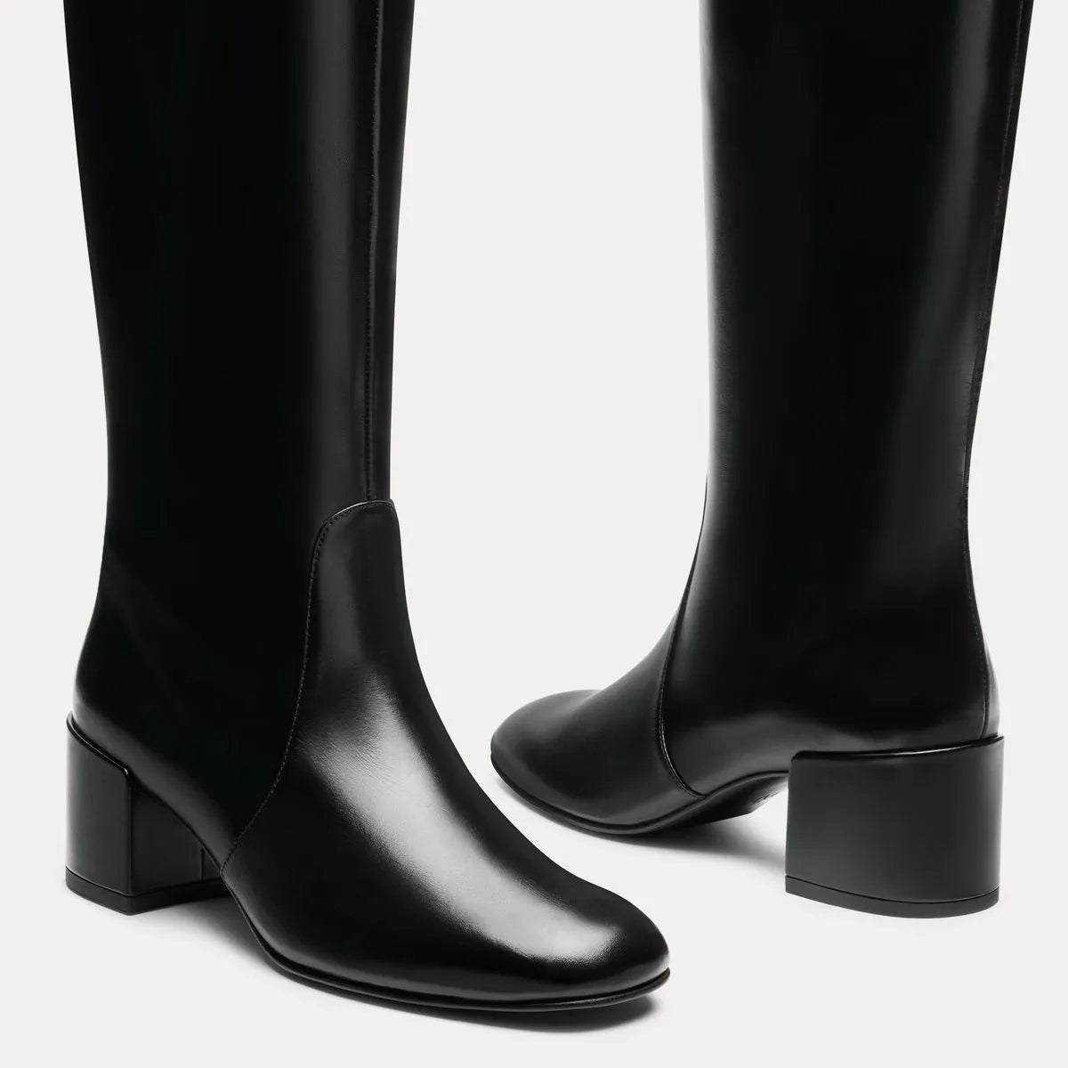 Bacari Knee-High Boot 50 - Black Leather