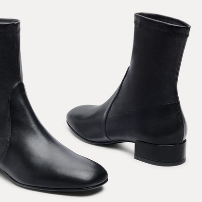 Bacari Bootie 25 - Black Stretch Leather