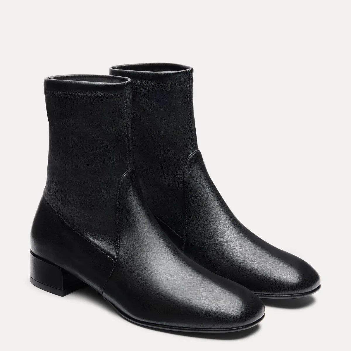 Bacari Bootie 25 - Black Stretch Leather